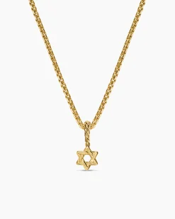 Micro Pavé Star of David Amulet 18K Yellow Gold with Diamonds, 7.4mm