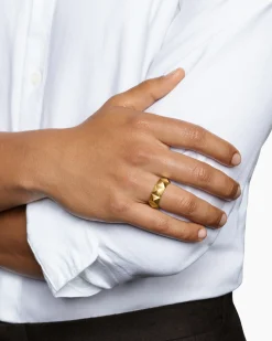 Pyramid Band Ring 18K Yellow Gold, 8mm