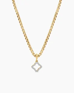 Quatrefoil Amulet 18K Yellow Gold with Diamonds, 11mm